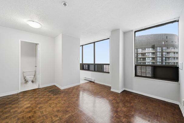 For Lease - 2360 Dundas Street Unit# 2719B, Toronto, Ontario - Photo 1