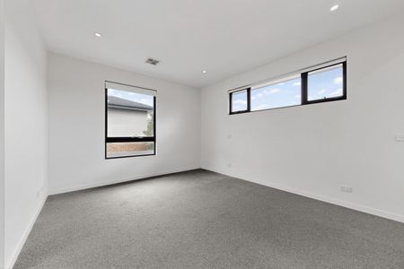 18A Percy Street, Balwyn VIC 3103 - House For Rent | Domain - Photo 2