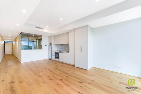 Exclusive living in the heart of Canberra - Photo 3