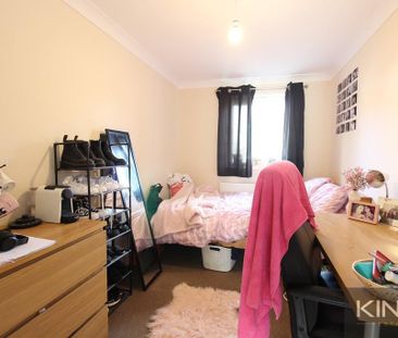 6 bedroom semi-detached house to rent - Photo 6