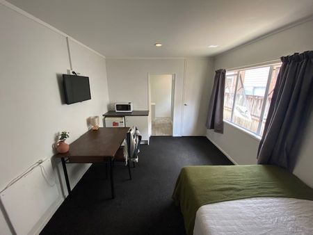 Fully furnished studio room. - Photo 2