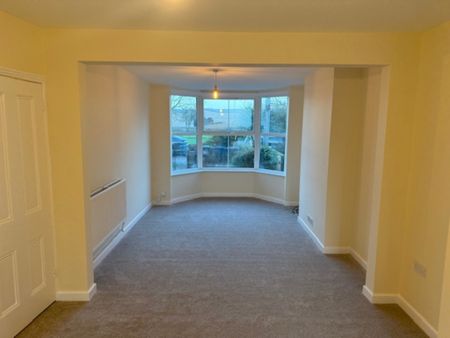 Landguard Road, Felixstowe, Suffolk, IP11 - Photo 2