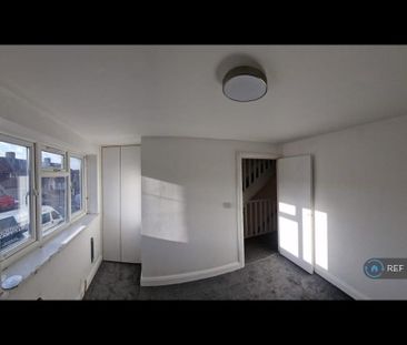 4 bedroom terraced house to rent - Photo 2