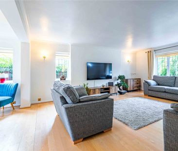 4 bed Detached House for rent - Photo 3