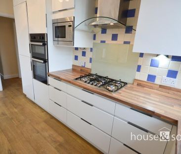 3 bedroom detached house to rent - Photo 3