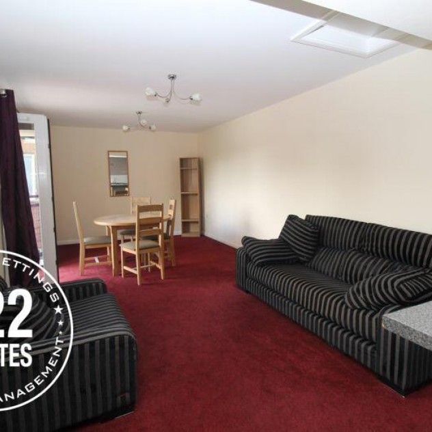 New William Close Partington - Partington - M31 - Photo 1