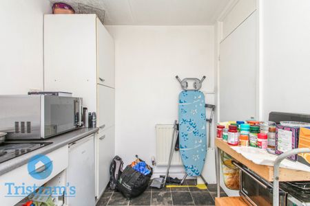 1 bed Apartment for Rent - Photo 3