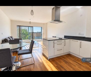 2 bedroom flat to rent - Photo 1