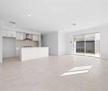 Modern Family Living in Lakelands - Photo 2