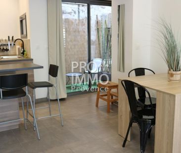 A LOUER ALLEINS (13980) MAISON DE VILLAGE TYPE 3 RENOVEE MEU - Photo 1