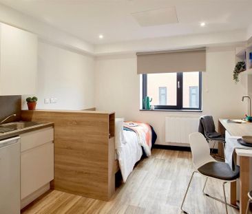 Studio to rent - Photo 6