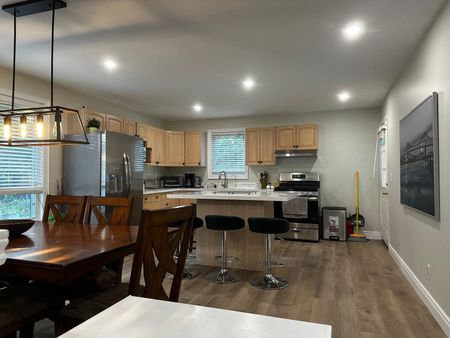 For Lease - 741 Innisfil Beach Road, Innisfil, Ontario - Photo 3