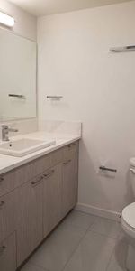 Jr 1 BR suite near English Bay and Stanley Park - Photo 3