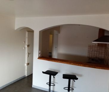 Location Appartement 2 pièces 40m² - Photo 3