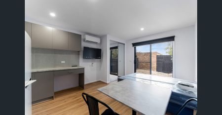 GROUND FLOOR ROOMS FOR RENT – Brand New Spacious Rooming House! Private Room with Cozy Communal Spaces! - Photo 4