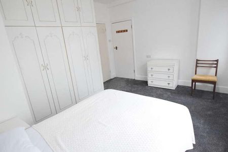 Lansdowne House, Christchurch Road, Bournemouth, BH1 - Photo 3