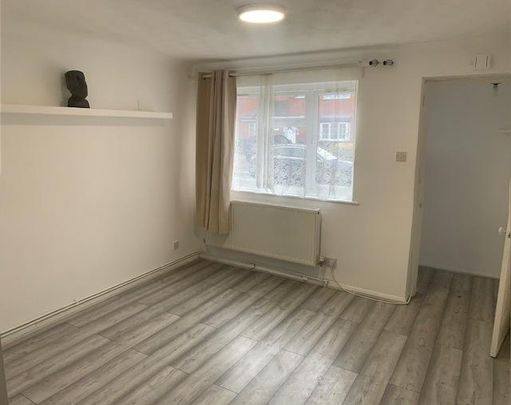 1 bedroom ground floor maisonette to rent - Photo 1