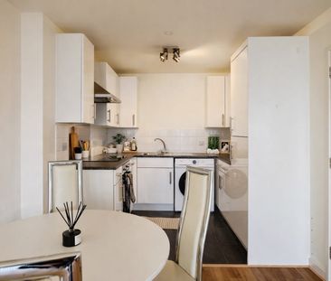 1 Bed Flat, Adagio Point, SE8 - Photo 5