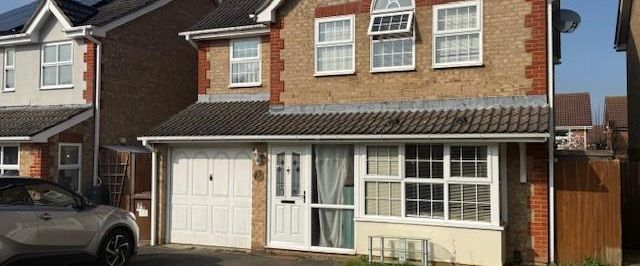 4 bedroom detached house to rent - Photo 1