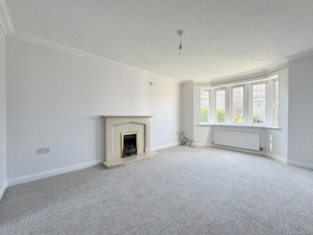 4 bedroom detached house to rent - Photo 2