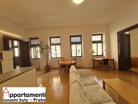 Pronájem bytu 2+kk 71 m² - Фото 2