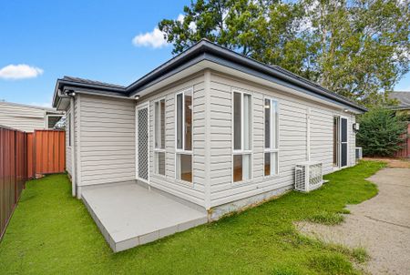 38A Best Road, Seven Hills NSW 2147 - House For Rent | Domain - Photo 5