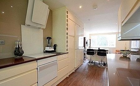Aldwick Court, Sonia Gardens, London N12 - Photo 4