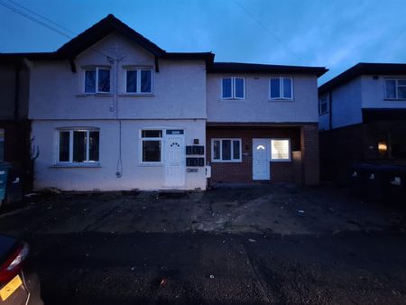 Brent Road, Southall UB2, London - Photo 4