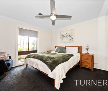 Quiet and Comfortable Living! - Photo 6