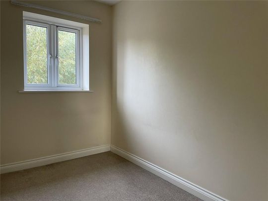 3 bedroom end of terrace house to rent - Photo 1