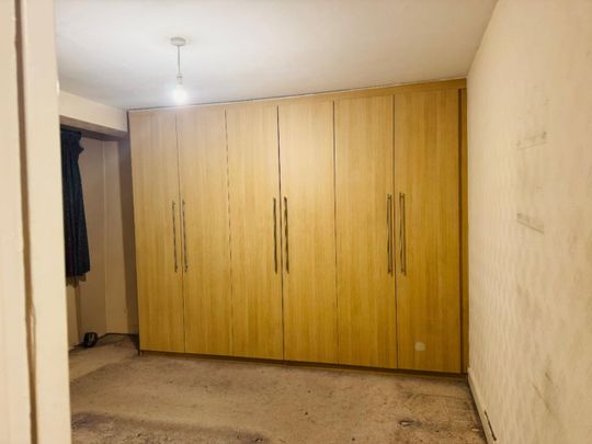 3 Bed Detached House, Rayners Lane, HA2 - Photo 1