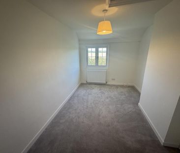 4 bedroom detached house to rent - Photo 6