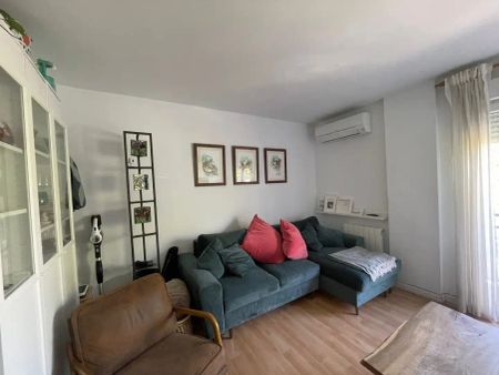 Piso de alquiler en Avenida de la Rioja, 29, Villanueva de la Cañada ciudad - Photo 2