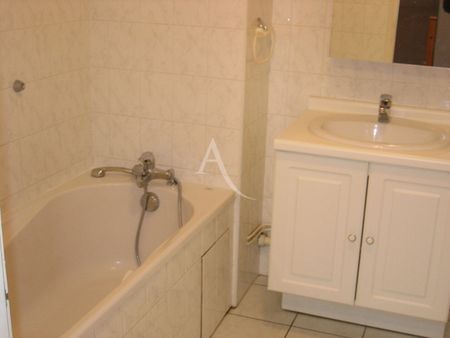 Location Appartement 4 pièces 79m² - Photo 5