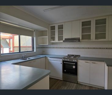 4d Thunder Street, North Bendigo, Vic 3550 - Photo 5