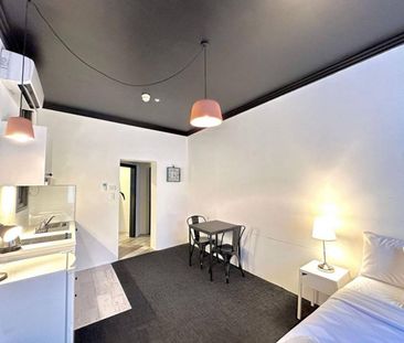 Modern Furnished Studio Units in Potts Point Move In Today! - Photo 1