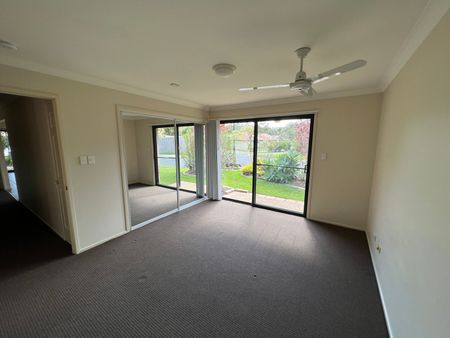 1 Swansdale Close, 4211, Nerang Qld - Photo 5