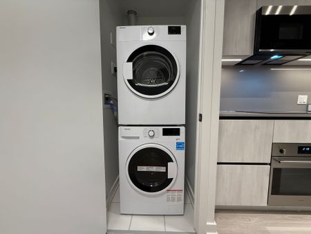 For Lease - 35 Parliament Street, Toronto, Ontario - Photo 3