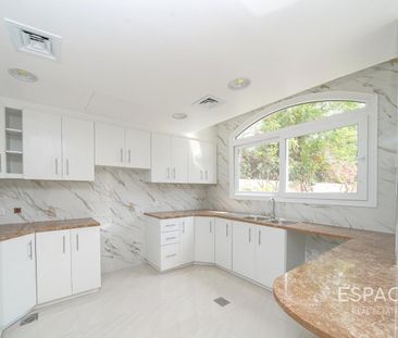 Lake Backing | Upgraded | Prime Location - Photo 3