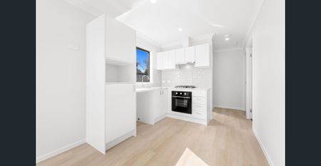 Near New 2 Bedroom Home - Photo 2