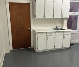 For Lease - 984 Dundas Street Unit# 1, Toronto, Ontario - Photo 2