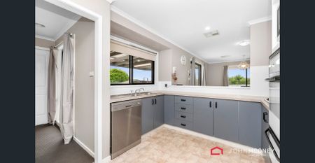 Designed for family functionality! - Photo 4