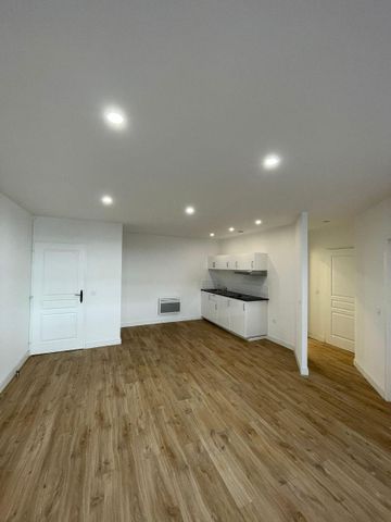 Location Appartement 2 pièces 63m² BORDEAUX 33000 - Photo 3