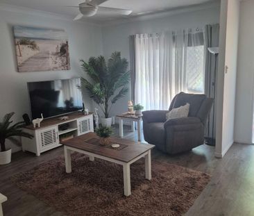 Redland Bay - Photo 1