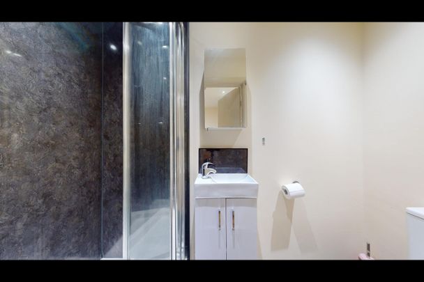 Studio Flat, Chatsworth Road, NW2 - Photo 1