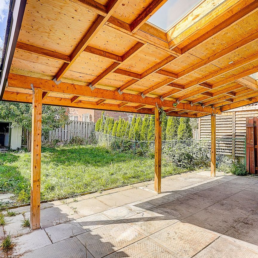 For Lease - 48 Green Spring Drive, Toronto, Ontario - Photo 1