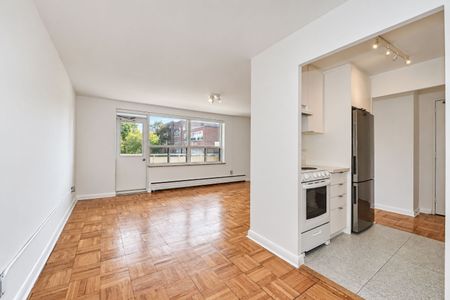 For Lease - 554 Harvie Avenue Unit# 5, Toronto, Ontario - Photo 3