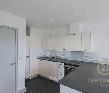 2 bedroom flat to rent - Photo 5