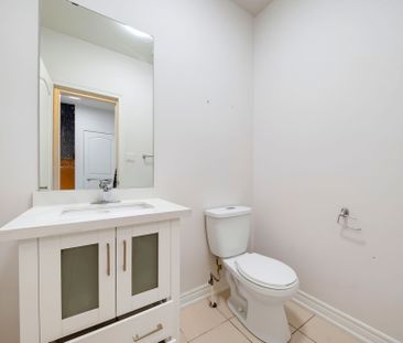 For Lease - 75 Decast Crescent, Markham, Ontario - Photo 4