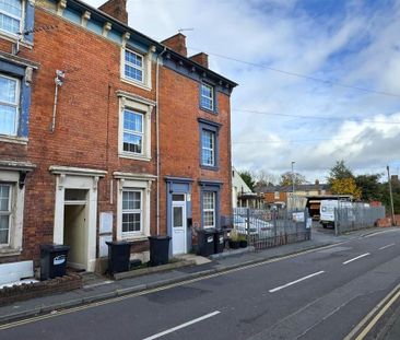 2 bedroom duplex to rent - Photo 4